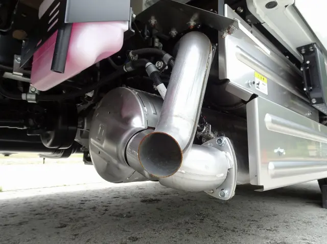 三菱 キャンター 2TG-FDA00(4WD)の写真23