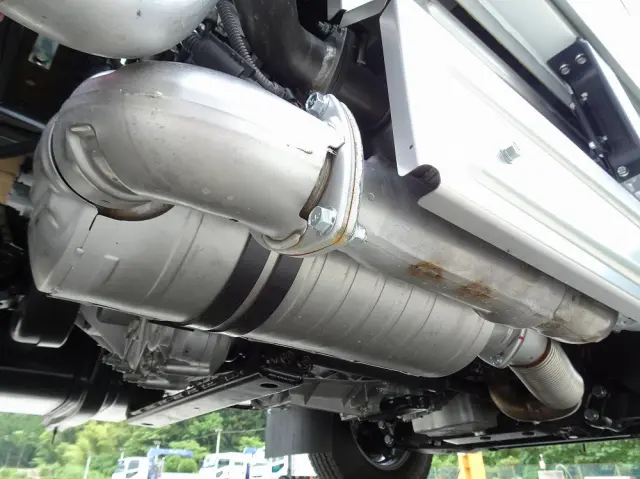 三菱 キャンター 2TG-FDA00(4WD)の写真24