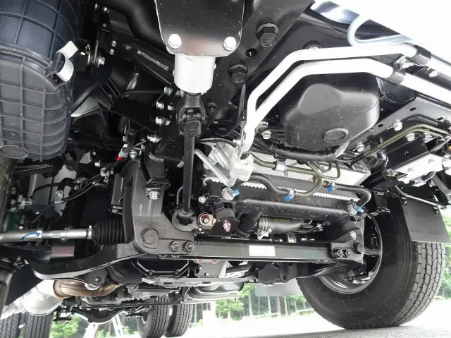 三菱 キャンター 2TG-FDA00(4WD)の写真32