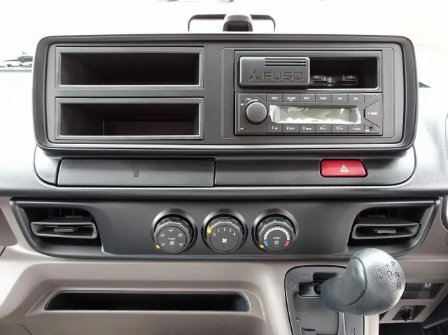 三菱 キャンター 2TG-FDA00(4WD)の写真36