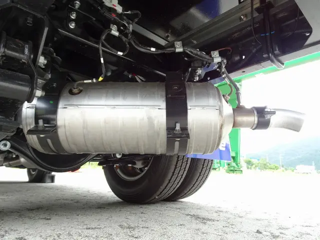三菱 キャンター 2RG-FBAV0(2WD)の写真30