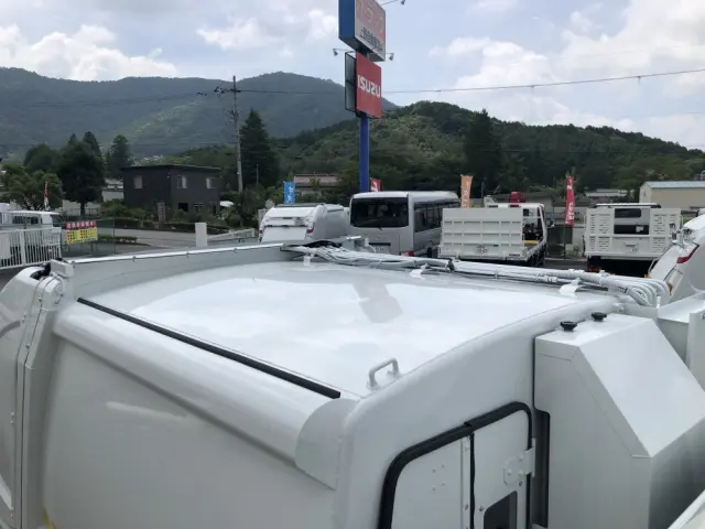 三菱 キャンター 2RG-FEAV0(2WD)の写真26