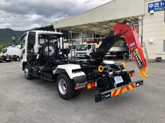 三菱 ファイター 2KG-FK72F(2WD)の写真2