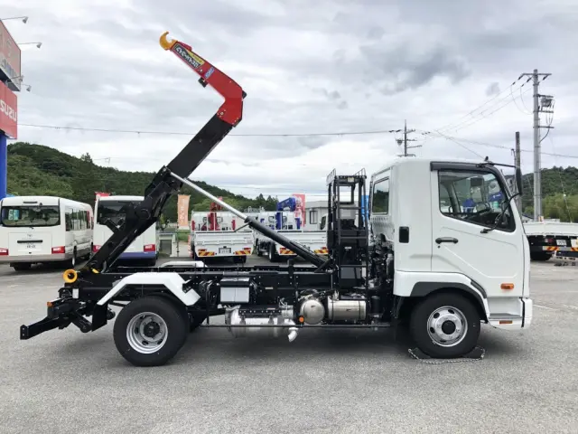 三菱 ファイター 2KG-FK72F(2WD)の写真4