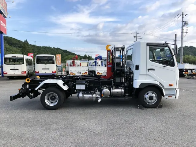 三菱 ファイター 2KG-FK72F(2WD)の写真11