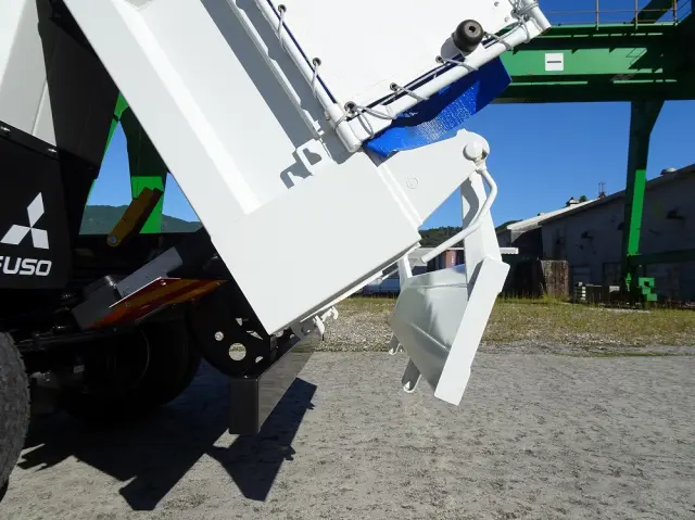 三菱 ファイター 2KG-FK62F(2WD)の写真17