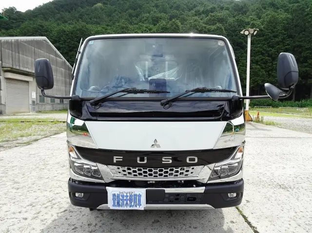 三菱 キャンター 2RG-FBAV0(2WD)の写真7