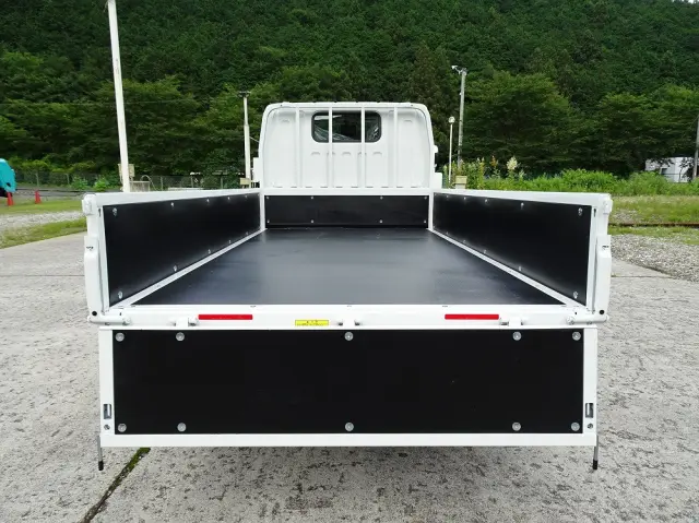 三菱 キャンター 2RG-FBAV0(2WD)の写真13