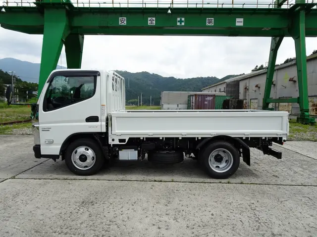 三菱 キャンター 2RG-FBAV0(2WD)の写真14