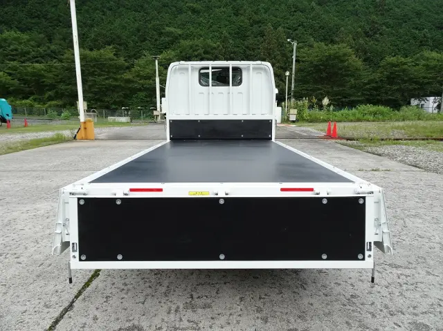 三菱 キャンター 2RG-FBAV0(2WD)の写真16