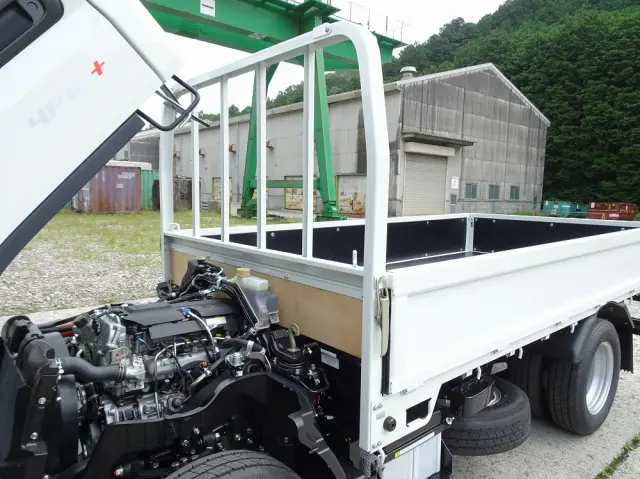 三菱 キャンター 2RG-FBAV0(2WD)の写真20