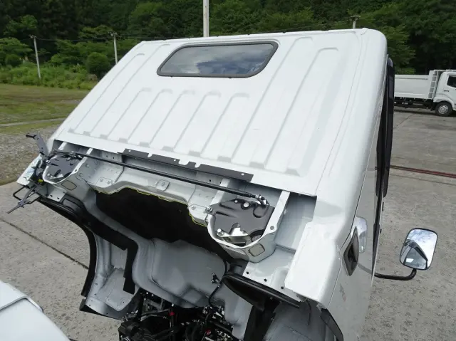三菱 キャンター 2RG-FBAV0(2WD)の写真23
