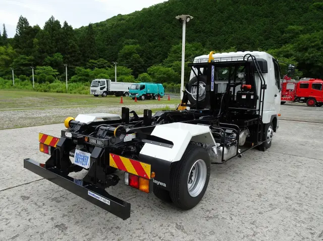 三菱 ファイター 2KG-FK62F(2WD)の写真2