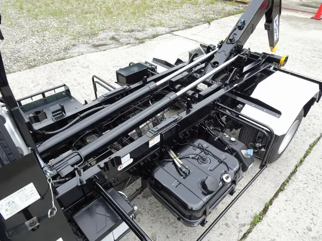 三菱 ファイター 2KG-FK62F(2WD)の写真12