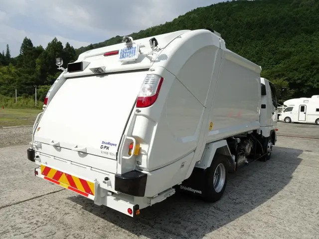 三菱 ファイター 2KG-FK62F(2WD)の写真2