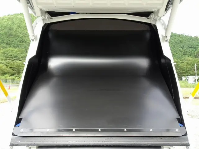 三菱 ファイター 2KG-FK62F(2WD)の写真15
