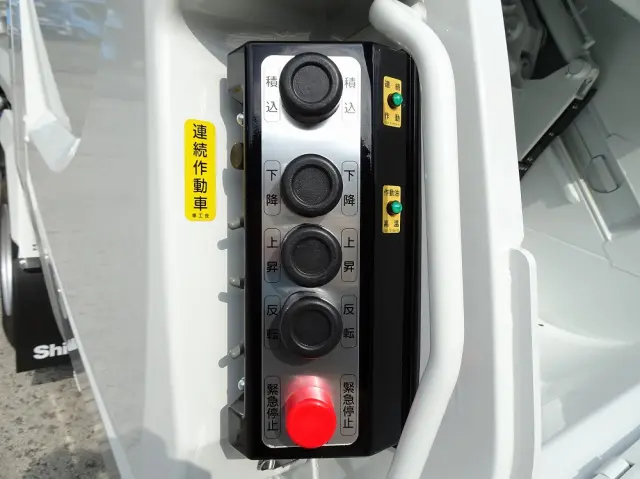 三菱 ファイター 2KG-FK62F(2WD)の写真21