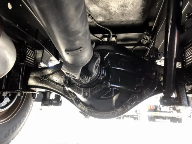 いすゞ エルフ BDG-NPR85AN(2WD)の写真34