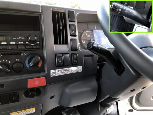 いすゞ エルフ BDG-NPR85AN(2WD)の写真39