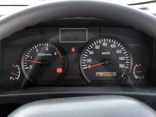 いすゞ エルフ BDG-NPR85AN(2WD)の写真48