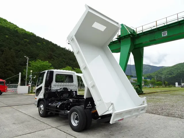 三菱 ファイター 2KG-FK72F(2WD)の写真6