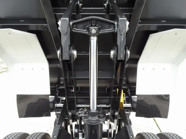 三菱 ファイター 2KG-FK72F(2WD)の写真22