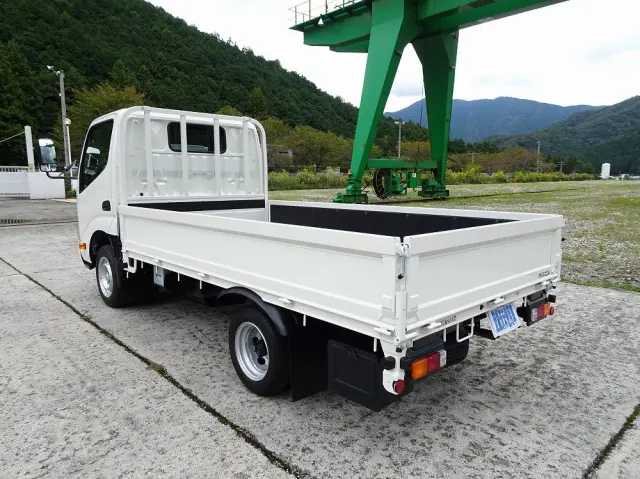 トヨタ ダイナ 3BF-TRY230(2WD)の写真6
