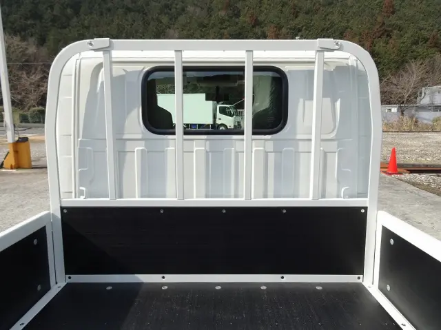 いすゞ エルフ 2TG-NJR88AF(2WD)の写真11