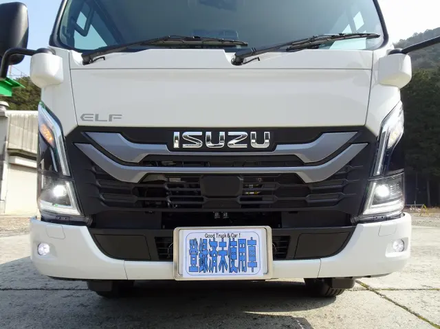 いすゞ エルフ 2TG-NJR88AF(2WD)の写真18