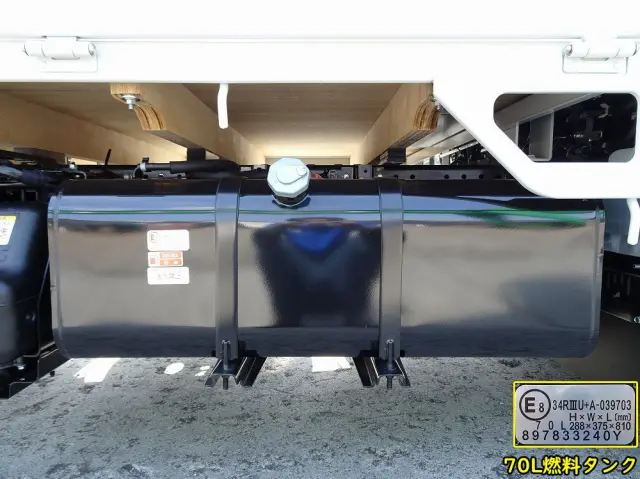 いすゞ エルフ 2TG-NJR88AF(2WD)の写真30