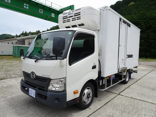 日野 デュトロ TPG-XZU710M(2WD)の写真1