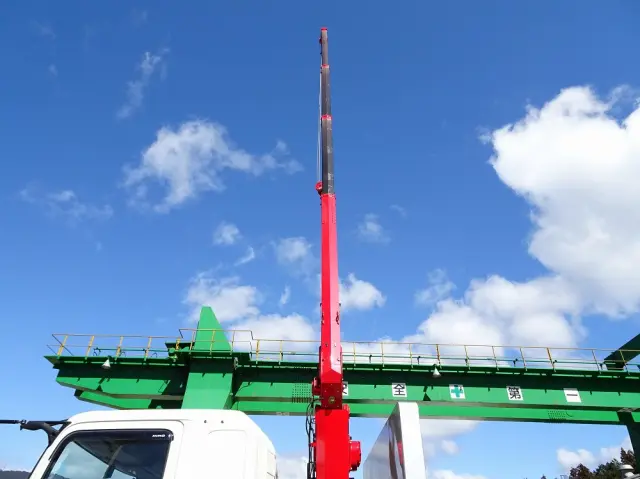 日野 プロフィア 2DG-FW1AHC(8x4)の写真15