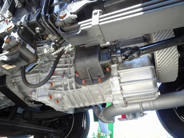 日野 プロフィア 2DG-FW1AHC(8x4)の写真27