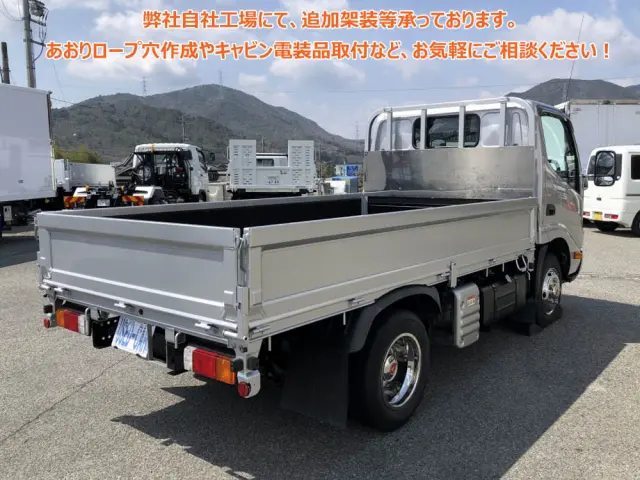 トヨタ ダイナ 2RG-XZU605(2WD)の写真2