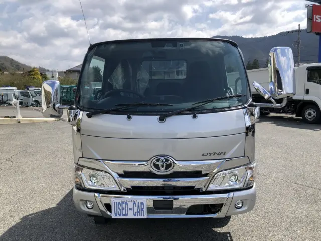トヨタ ダイナ 2RG-XZU605(2WD)の写真7