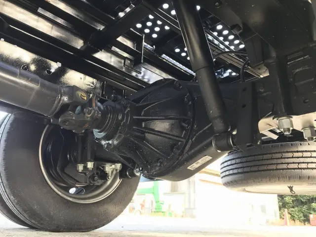 いすゞ エルフ 2TG-NPR88AM(2WD)の写真29