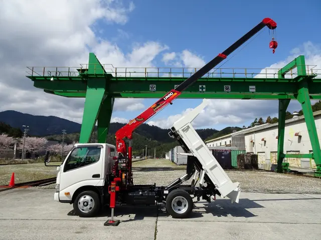 日野 デュトロ 2RG-XZU600T(2WD)の写真4