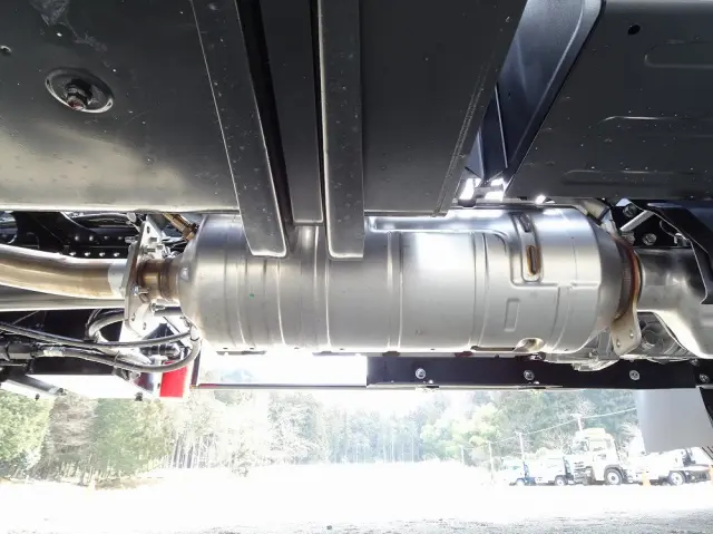 いすゞ エルフ 2PG-NPR88AM(2WD)の写真29