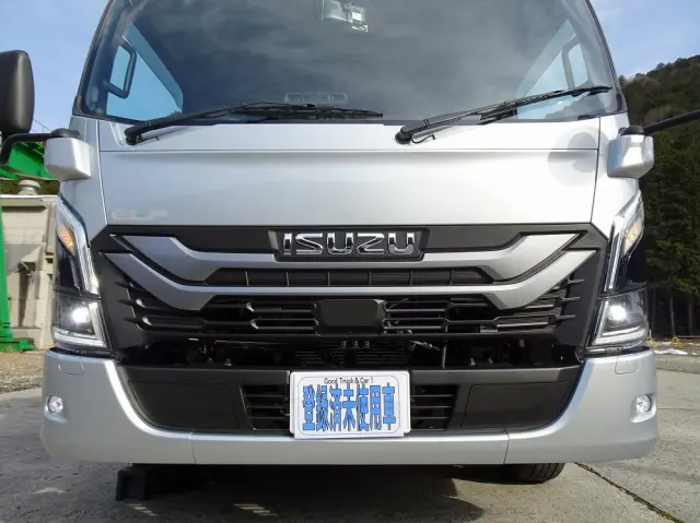 いすゞ エルフ 2PG-NPR88AM(2WD)の写真32