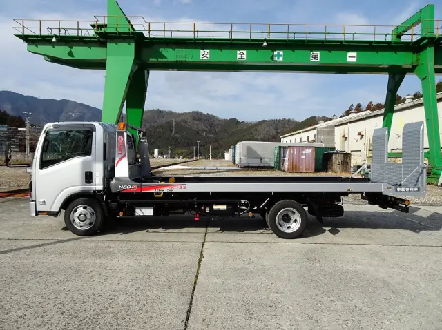 いすゞ エルフ 2PG-NPR88AM(2WD)の写真34