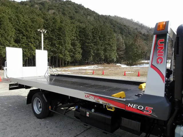 いすゞ エルフ 2PG-NPR88AM(2WD)の写真35