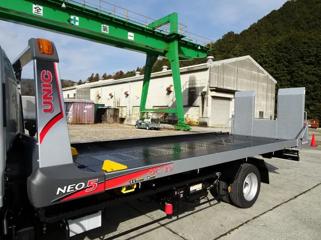 いすゞ エルフ 2PG-NPR88AM(2WD)の写真36