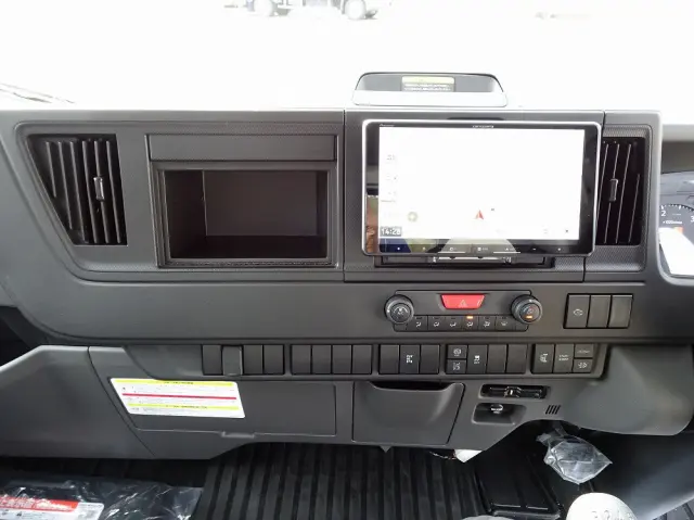 いすゞ エルフ 2PG-NPR88AM(2WD)の写真38