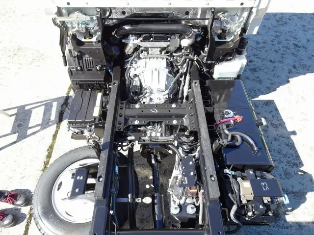 いすゞ エルフ 2RG-NKR88AM(2WD)の写真16