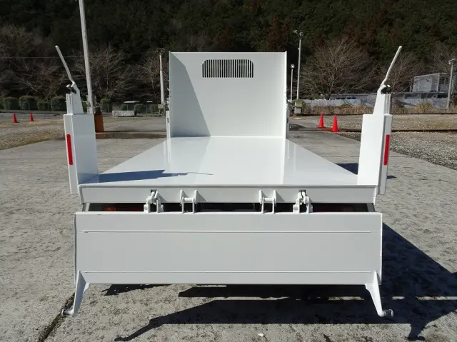 いすゞ エルフ 2RG-NKR88AM(2WD)の写真22