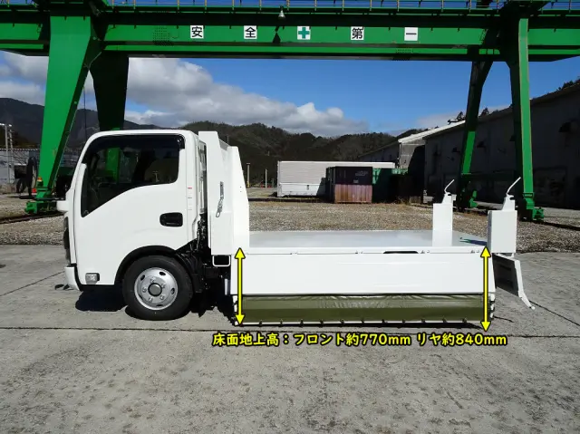 いすゞ エルフ 2RG-NKR88AM(2WD)の写真23