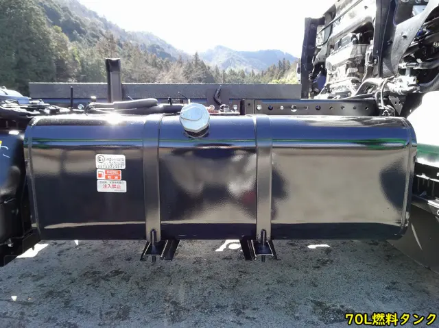 いすゞ エルフ 2RG-NKR88AM(2WD)の写真33