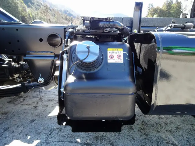 いすゞ エルフ 2RG-NKR88AM(2WD)の写真34