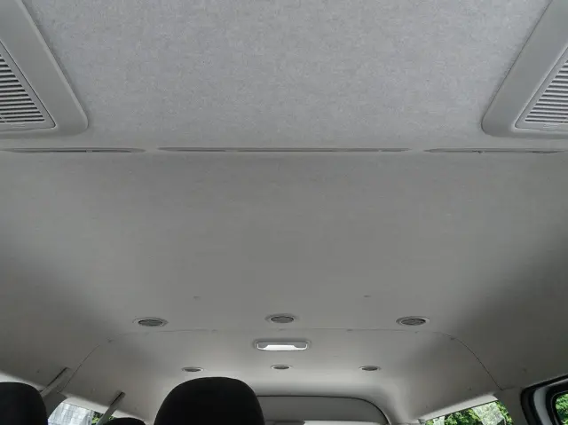 トヨタ ハイエース 3BA-TRH219W(4WD)の写真23