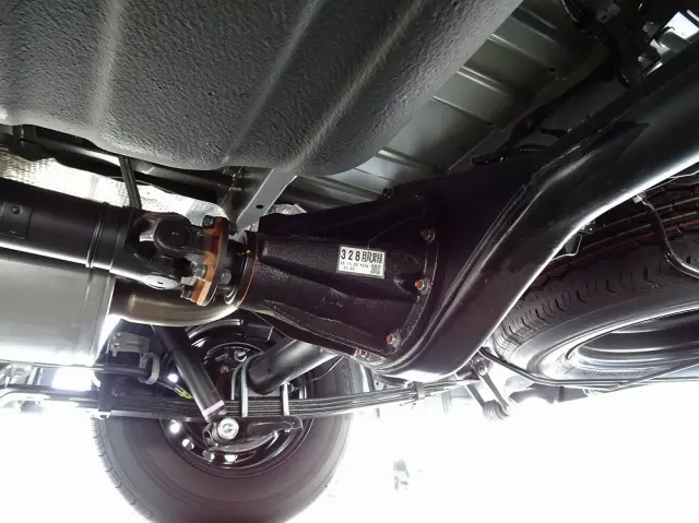 トヨタ ハイエース 3BA-TRH219W(4WD)の写真30